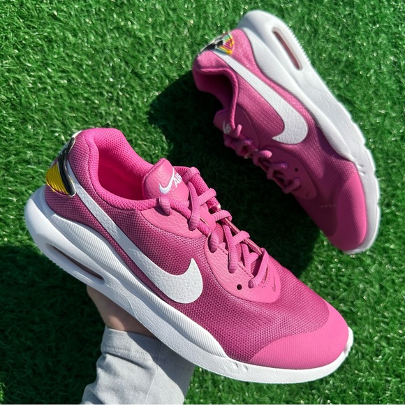 Nike Air Max Oketo Mc Cosmic Fuchsia / White - Picture 2 of 13